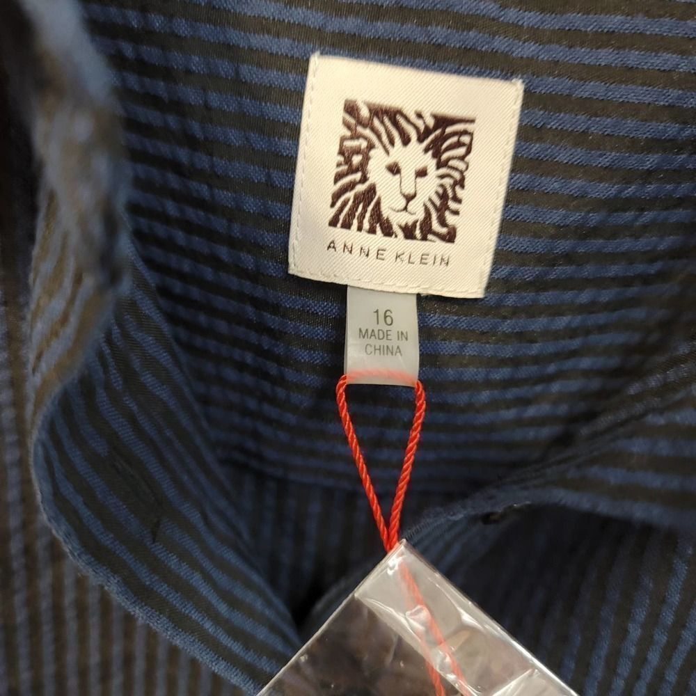 Anne Klein Sleeveless Button Up Blouse Size 16 NWT - Picture 2 of 5